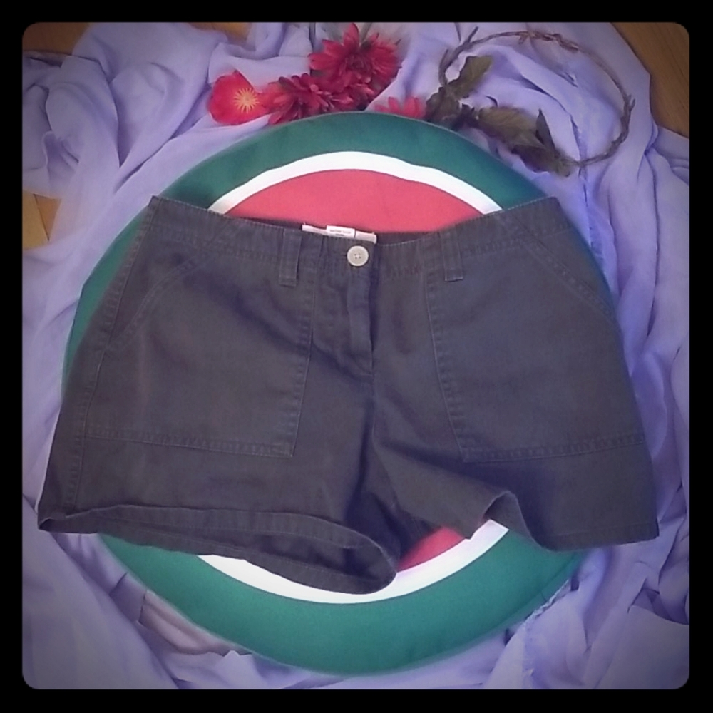 Women's Olive Green Hiking Short-Shorts